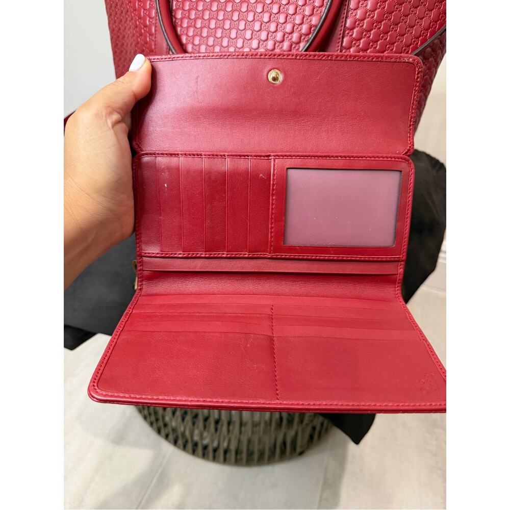 Gucci Microguccissima
Continental Flap Wallet Red
Leather - Picture 2 of 3